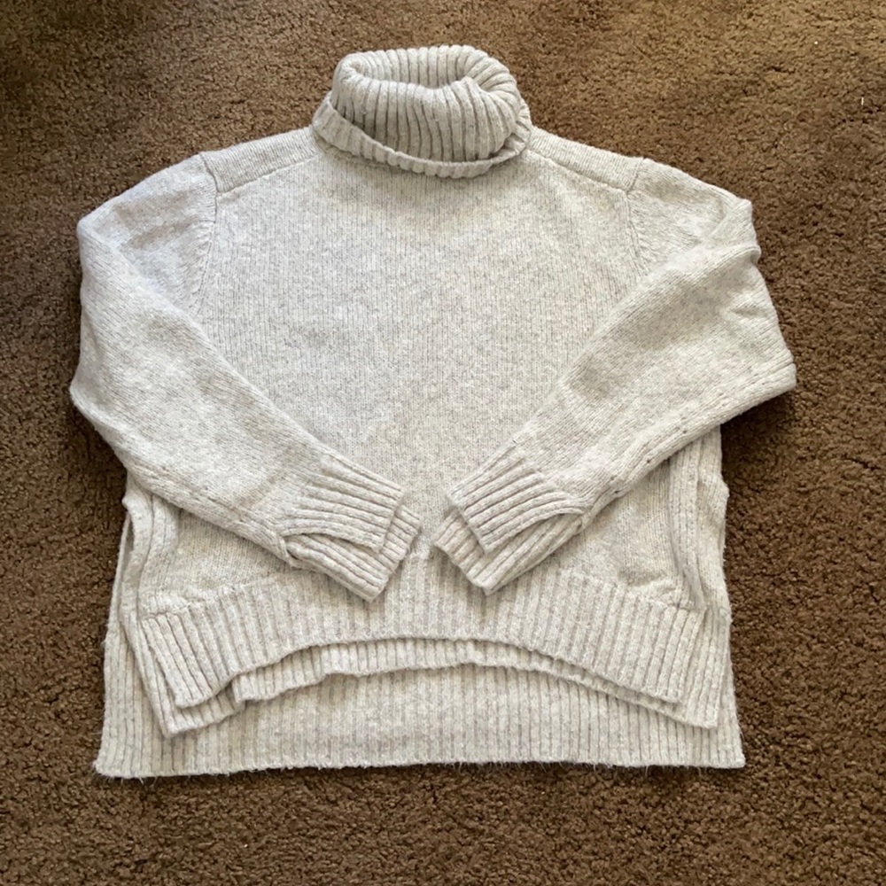 Line sweater size s